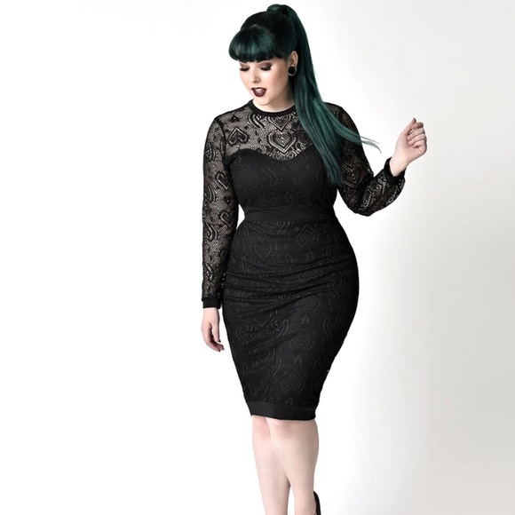 Unique Vintage Dresses & Skirts - Vintage Style Plus Size Black Lace Long Sleeve Wiggle Dress
Size 1x